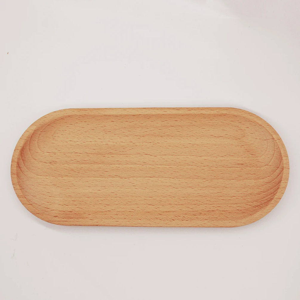 1 Into the elegant oval wooden tray